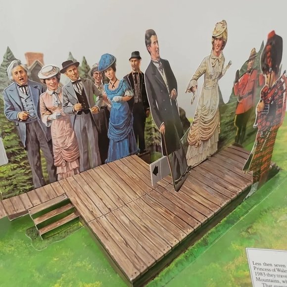 The Royal Family (Princess Diana) Pop-Up Book Patrick Montague Smith - Picture 3 of 9